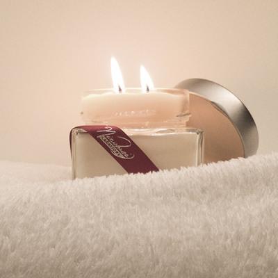 Cotton Flower Perfumed Candle 7.76oz